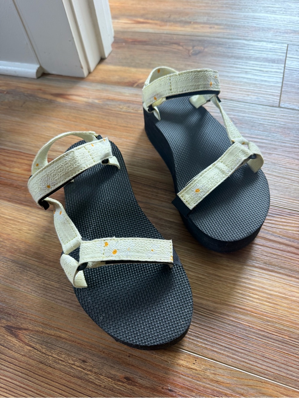 Teva Women's Cream and Black Platform Sport Sandals